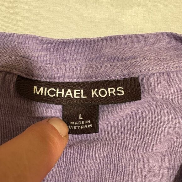 Michael kors size large purple v neck cotton pull over tee shirt - Picture 3 of 8